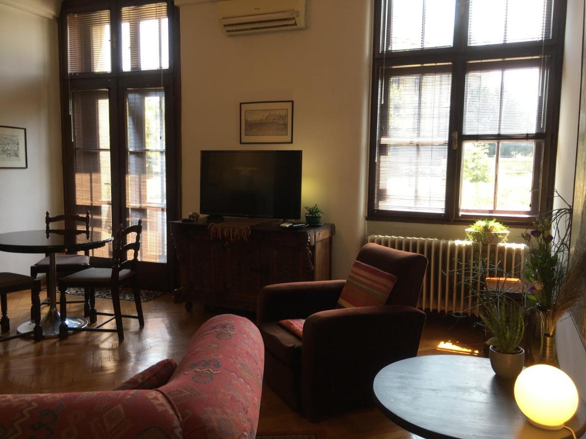 Apartment Parliament Park Belgrado Exterior foto
